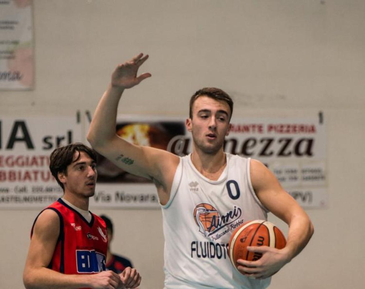 Gli Aironi passano di misura a Corsico (64-66)