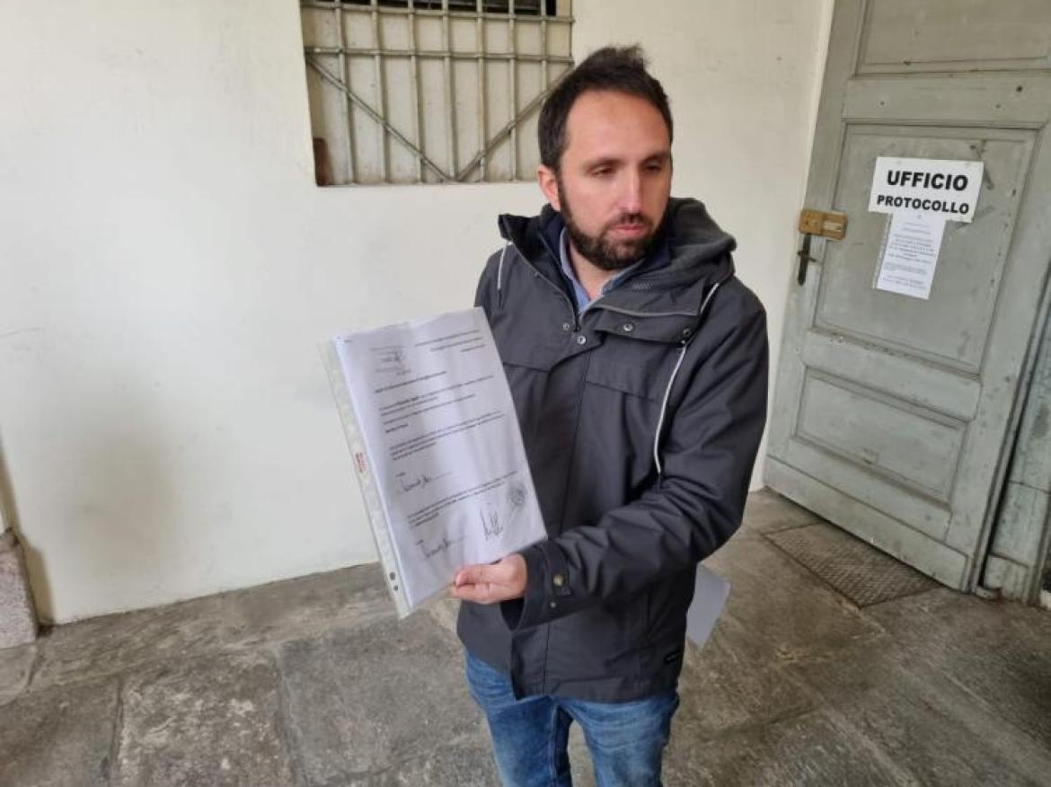 Sindaco e giunta, tutti a casa: nel pomeriggio "ritrovata” la tredicesima lettera di dimissioni