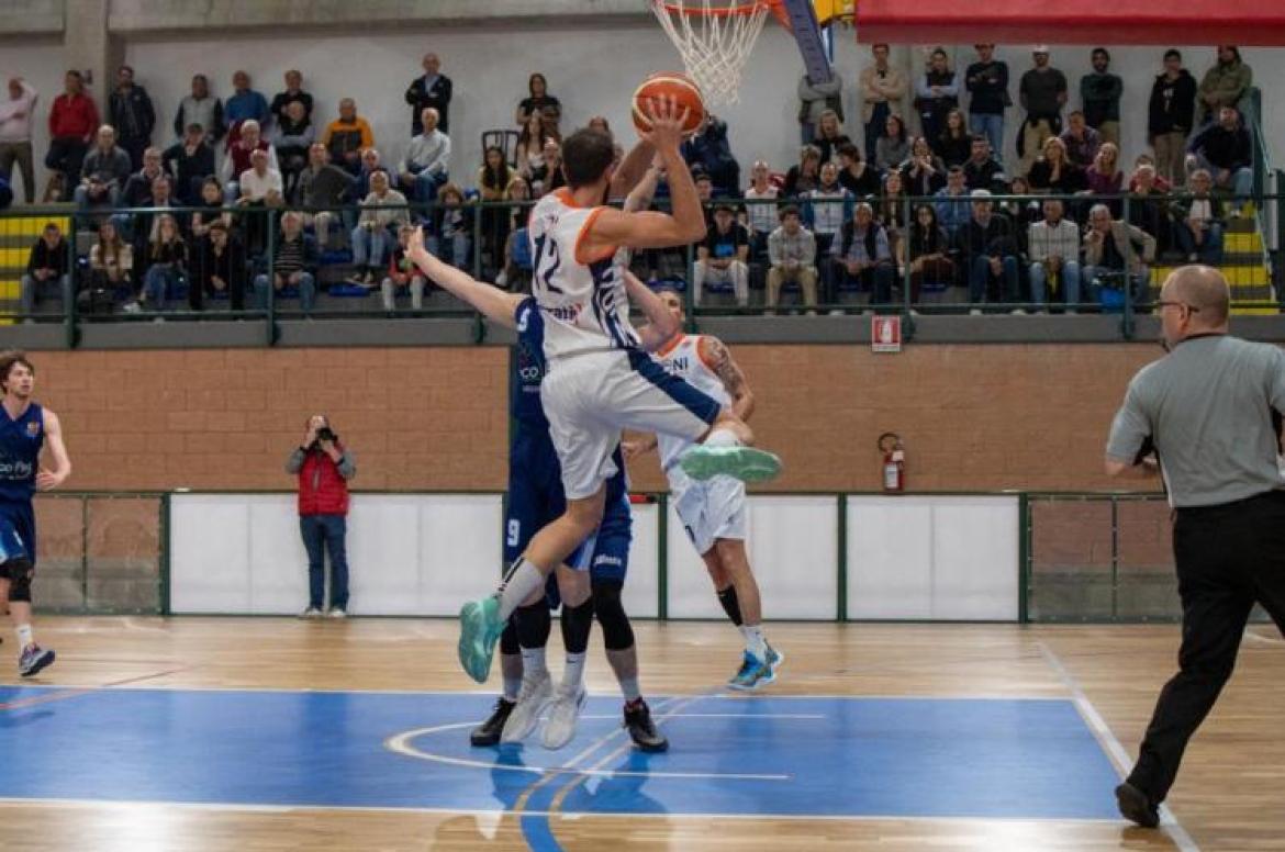 Basket, C Silver: Robbio spreca il primo match-ball