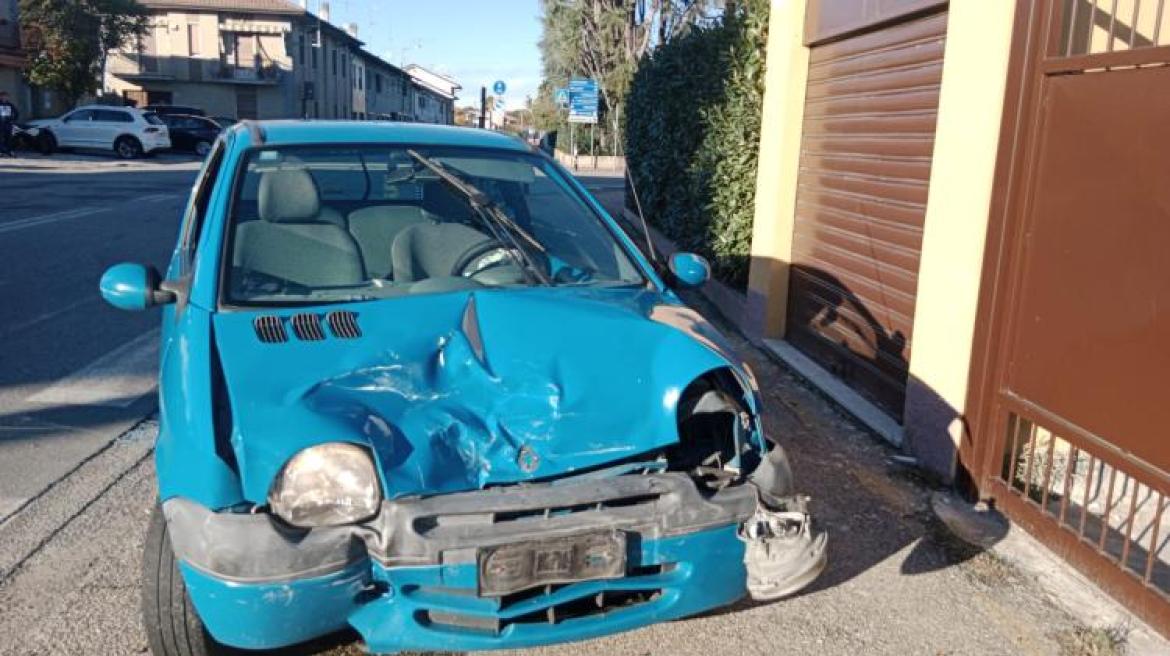 Incidente tra due auto alla periferia di Gravellona. Tre feriti non gravi