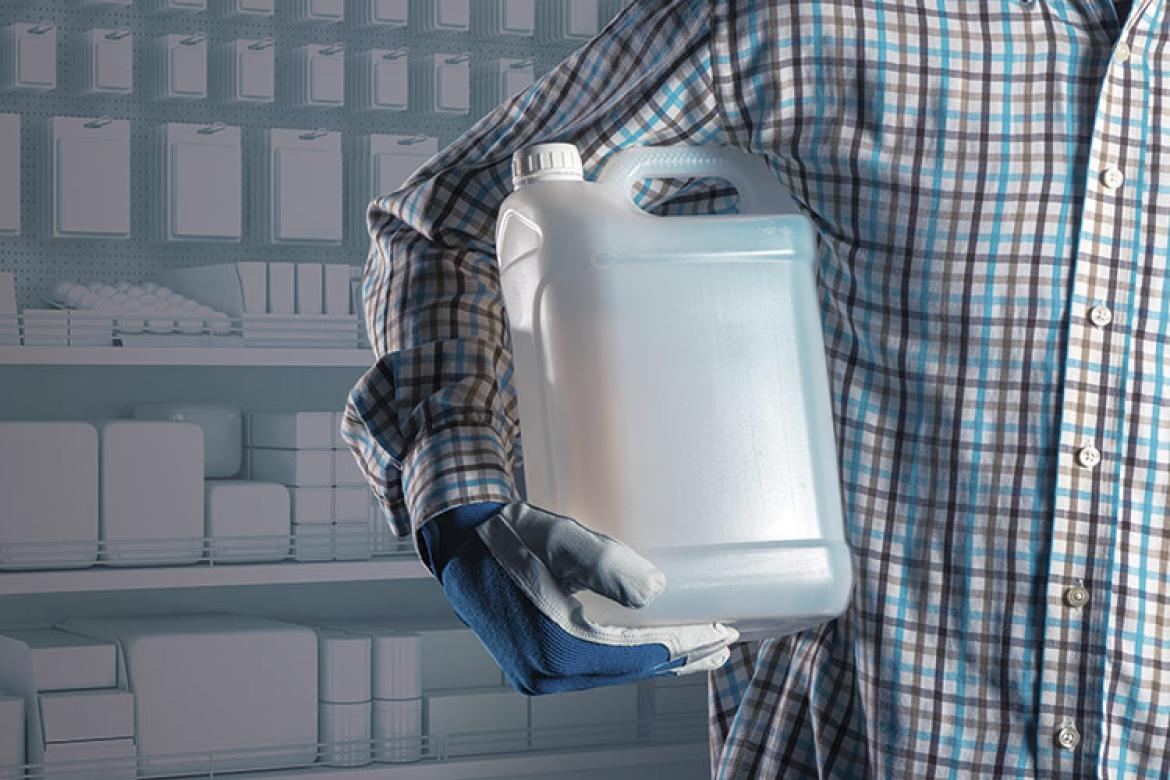 Furto di fitofarmaci a Castelnovetto. I ladri se ne vanno con prodotti per 7mila euro