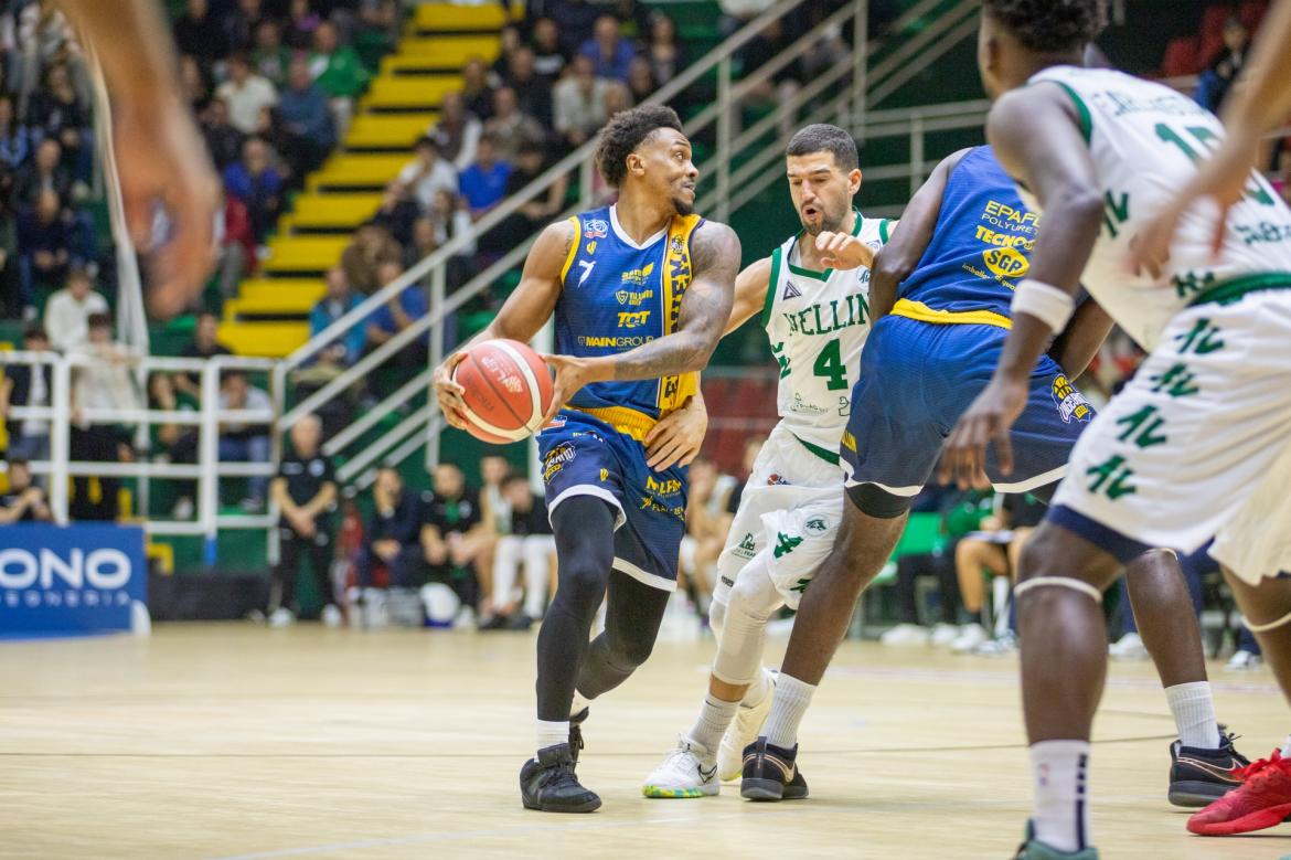 Basket, serie A2, non riesce il blitz alla Elachem Vigevano: Avellino vince 85-80