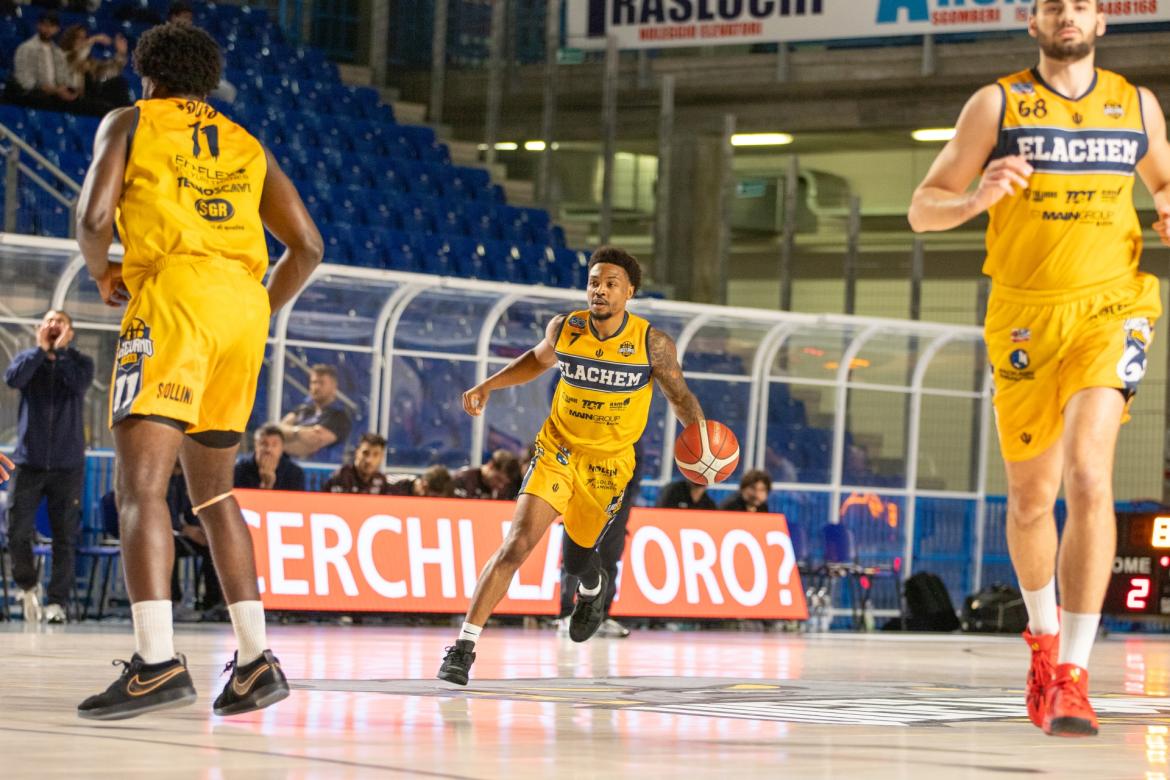 Basket, serie A2: domani gli accertamenti clinici per Myles Mack