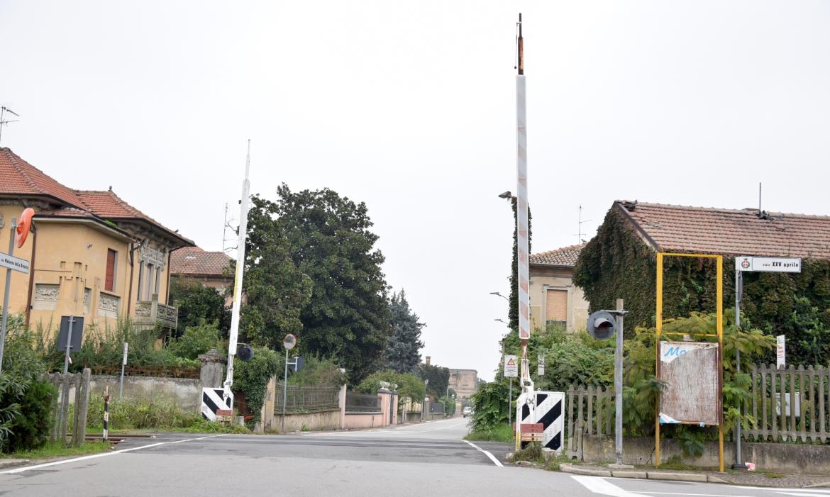 Garlasco, passaggi a livello lumaca: al via raccolta firme e sit-in