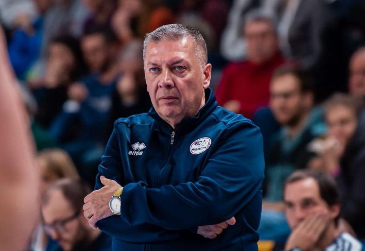 Basket, serie A2, fatale la sconfitta contro la Elachem: l'Assigeco Piacenza esonera coach Stefano Salieri