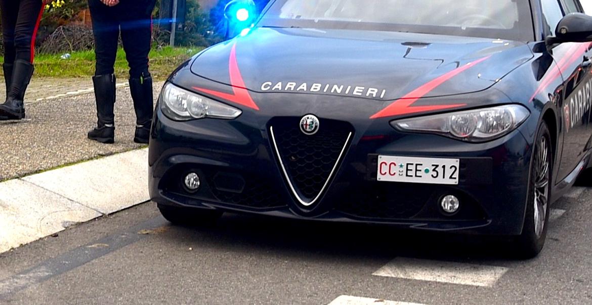 I malviventi saccheggiano il deposito di una ditta edile di Vigevano