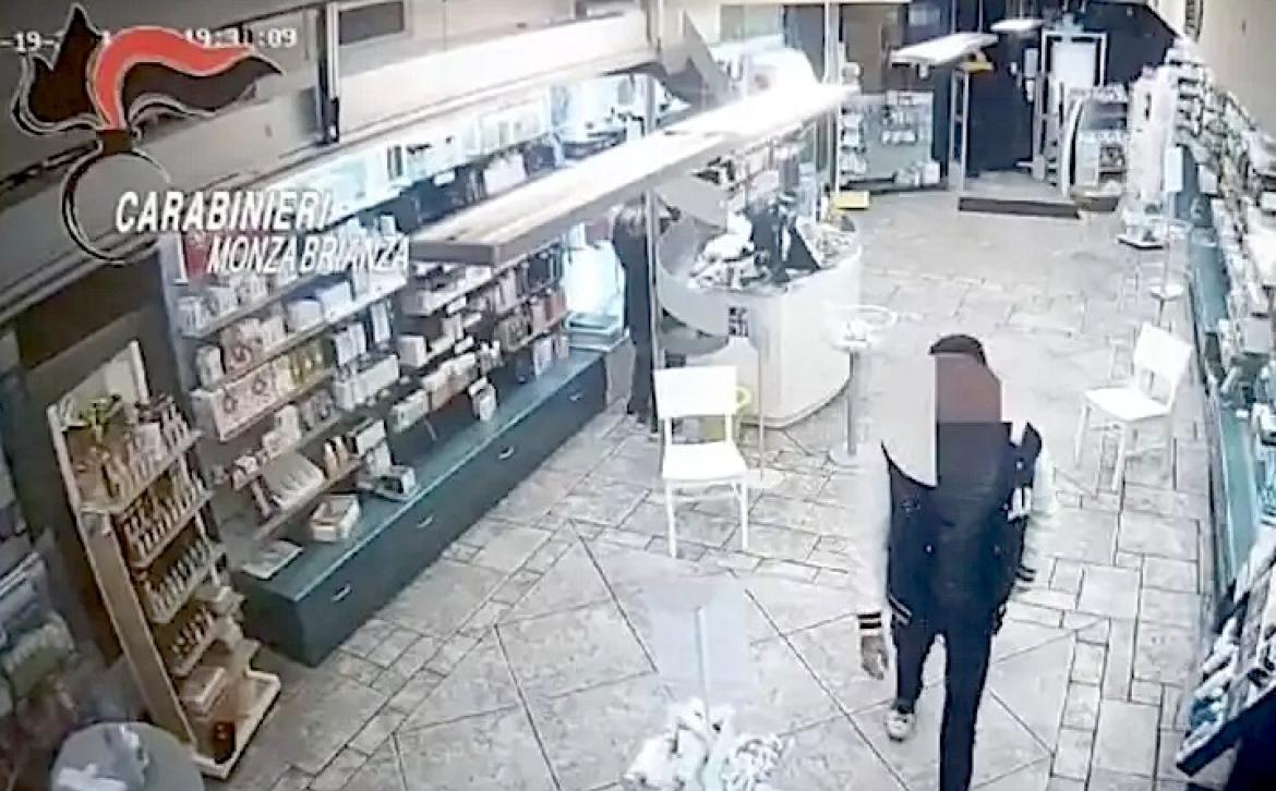 Traffico di oppioidi con false ricette: otto arresti, coinvolto un medico