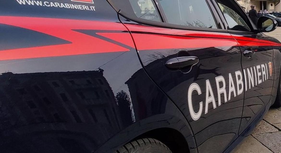 Avevano rapinato delle catenine d’oro due diciottenni in centro a Pavia: denunciati (uno è minorenne)