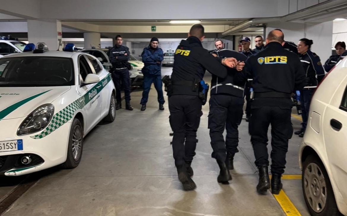 Dalla difesa operativa ai taser: proseguono i corsi aggiornamento della polizia locale di Vigevano