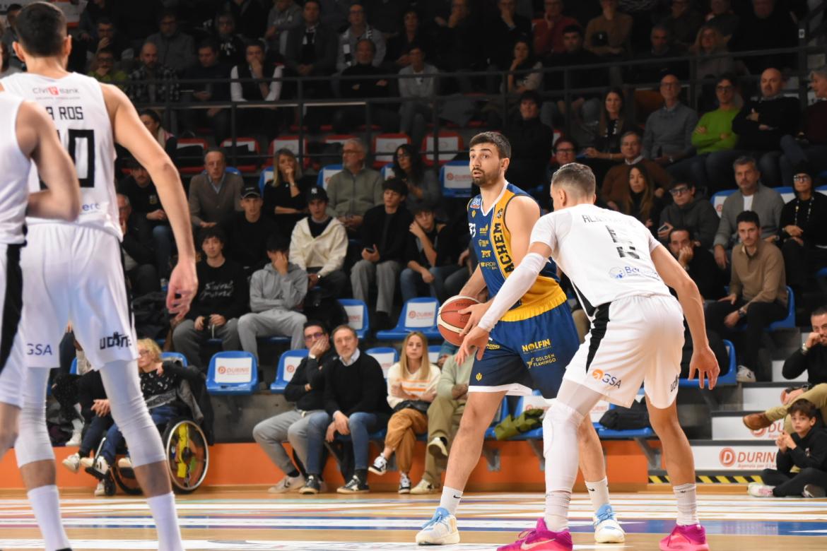 Basket, serie A2, domani la sfida con la capolista Rimini. Il capitano Pippo Rossi: «Proveremo a metterli in difficoltà e vedremo cosa succederà»