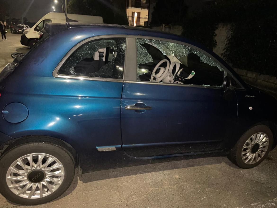 Vandalizzava le auto in sosta, arrestata 47enne