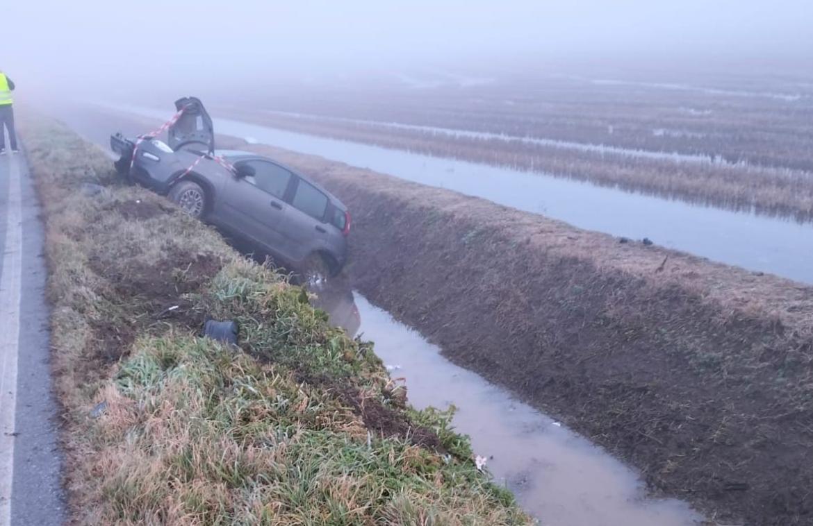 Fuori strada tra Robbio e Confienza. Soccorso il conducente di 35 anni 