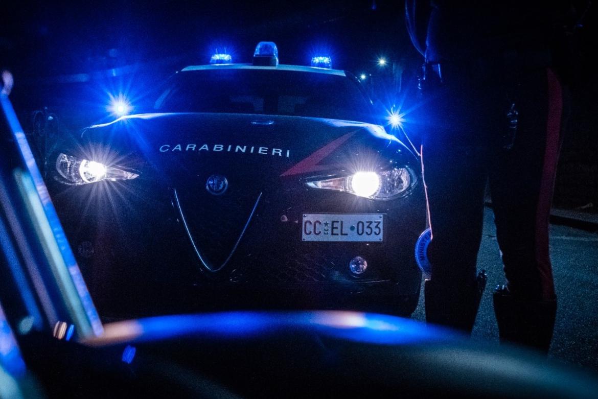 Dorno, raid in ditta: i malviventi trovano le chiavi e rubano un furgone