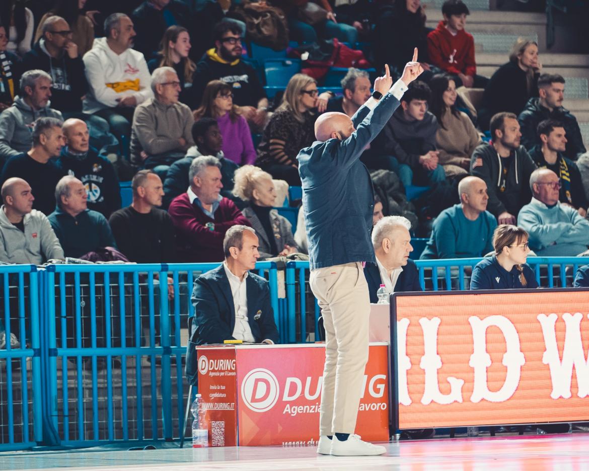 Basket, serie A2, coach Pansa: «Pesaro ha punito ogni nostro singolo errore»