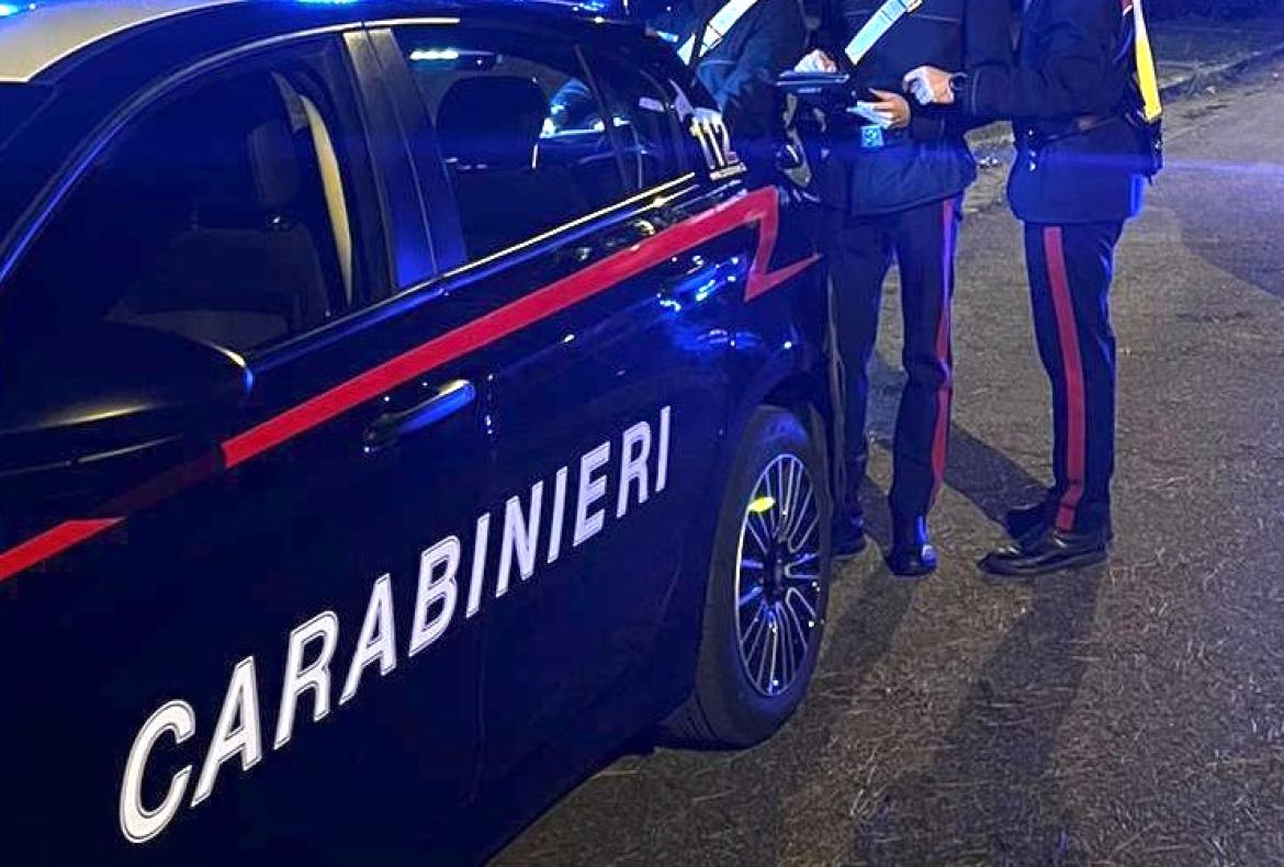 Doppio colpo a Mede: forzano le finestre e svaligiano due alloggi