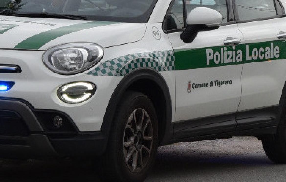 A Vigevano controlli anche con auto civetta e agenti in borghese 