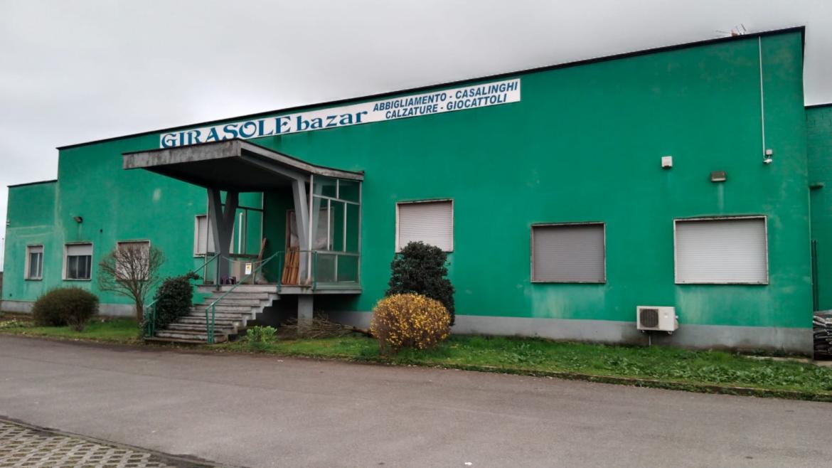Mortara: mettono le mani sui soldi in cassa, ma l’allarme li mette in fuga