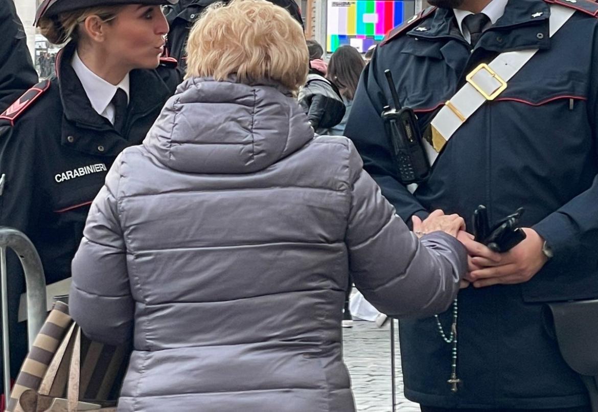 La truffa del falso incidente non riesce: l’89enne chiama i carabinieri 