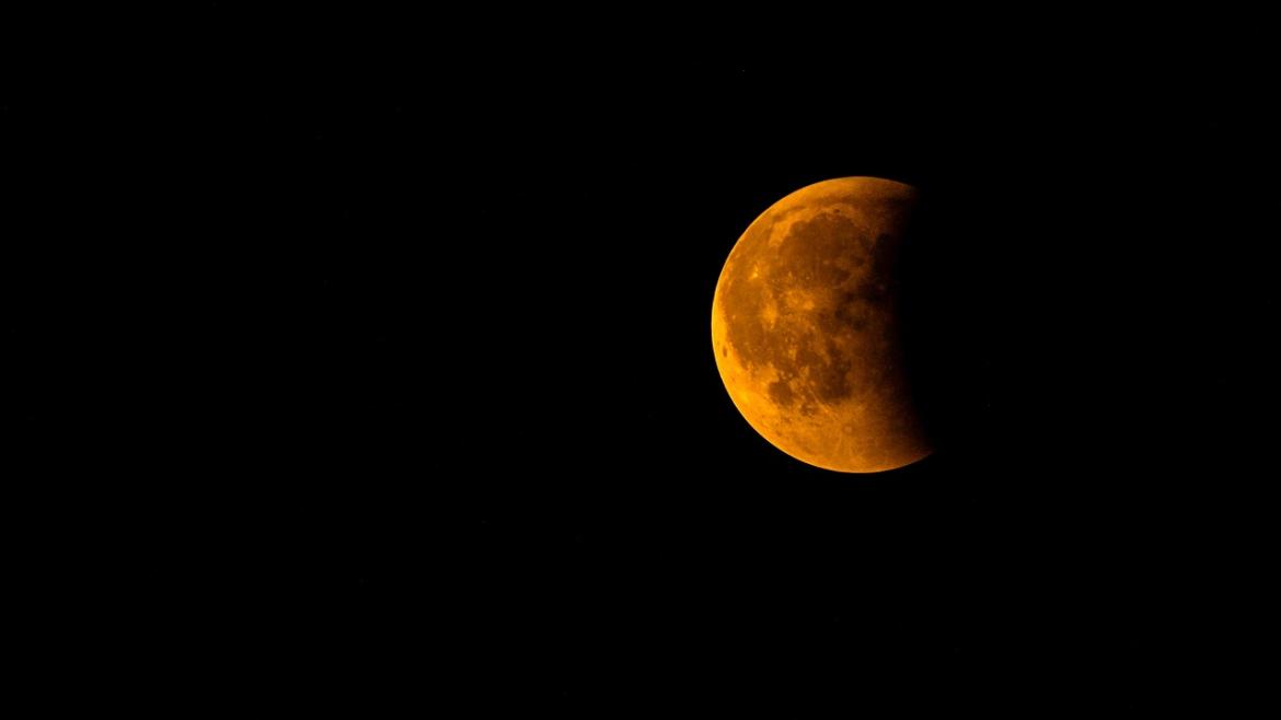 Eclissi solare a Vigevano: il 29 marzo il cielo si oscura, pronti a guardarlo?