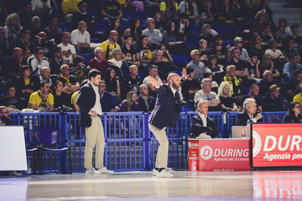 Basket, serie A2, coach Lorenzo Pansa: «Loro più precisi da 3 punti, ma noi abbiamo combattuto sino alla fine»