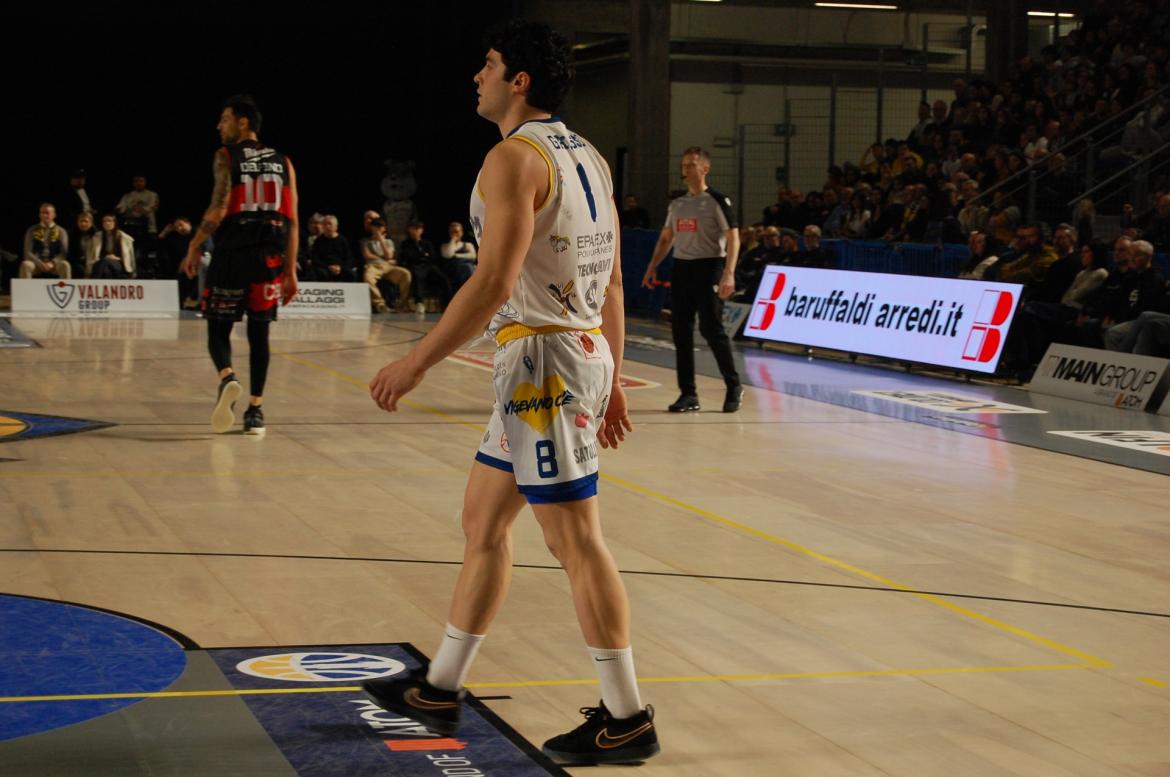 Basket, serie A2: oltre 3 mila euro dall'asta online delle "divise speciali" della Elachem Vigevano