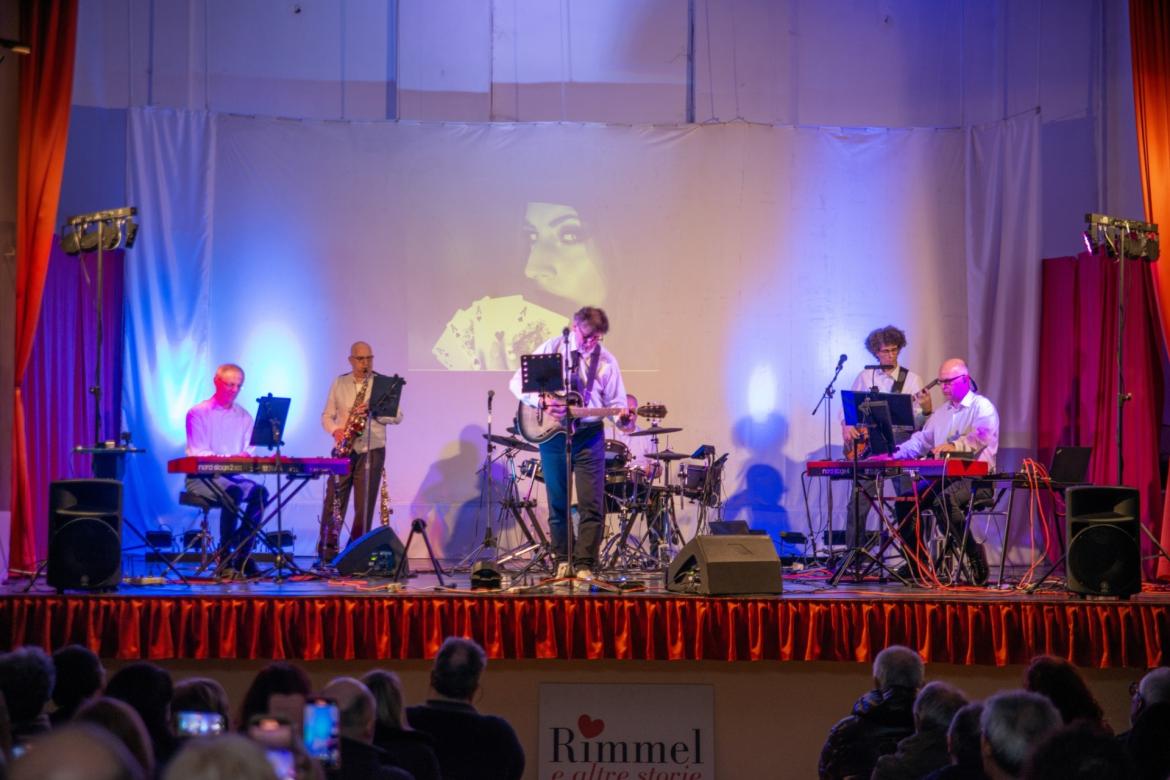 I brani immortali di De Gregori cantati all'unisono