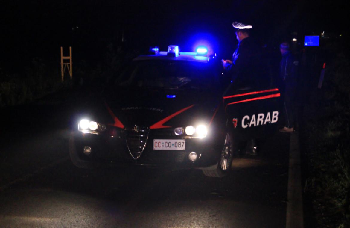 Zerbolò, litiga con il padre e poi aggredisce i carabinieri: ventiquattrenne arrestato