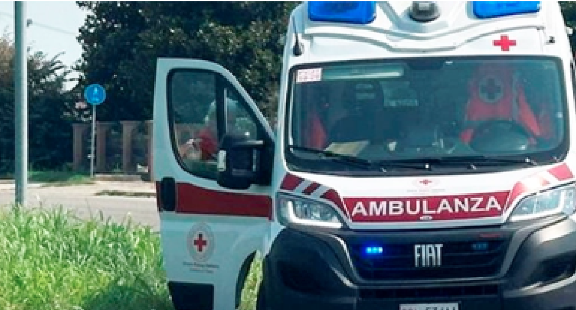 Un'ambulanza della  Croce rossa di Mortara