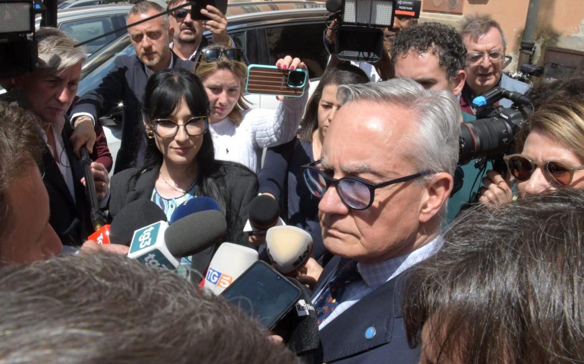 Delitto di Garlasco: ritirati i reperti, cosa aspettarsi dalle nuove analisi. Garofano difende il lavoro del Ris