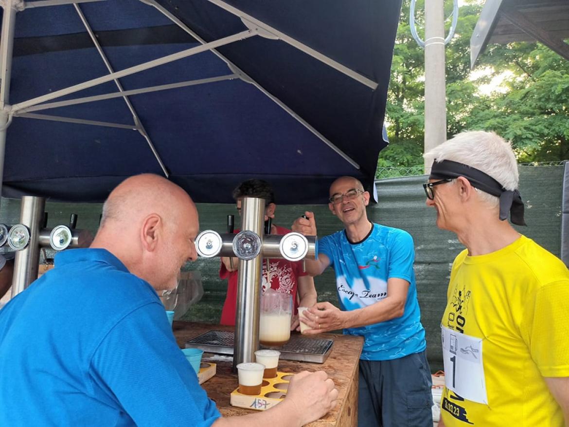 Si “tracanna” mentre si corre: ecco il Terzo miglio Beer run