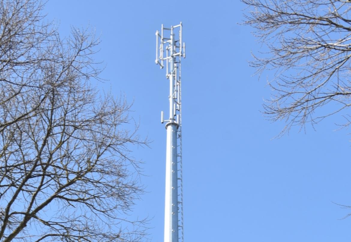 Gravellona Lomellina, cittadini contro l’antenna Iliad: il ricorso è irricevibile