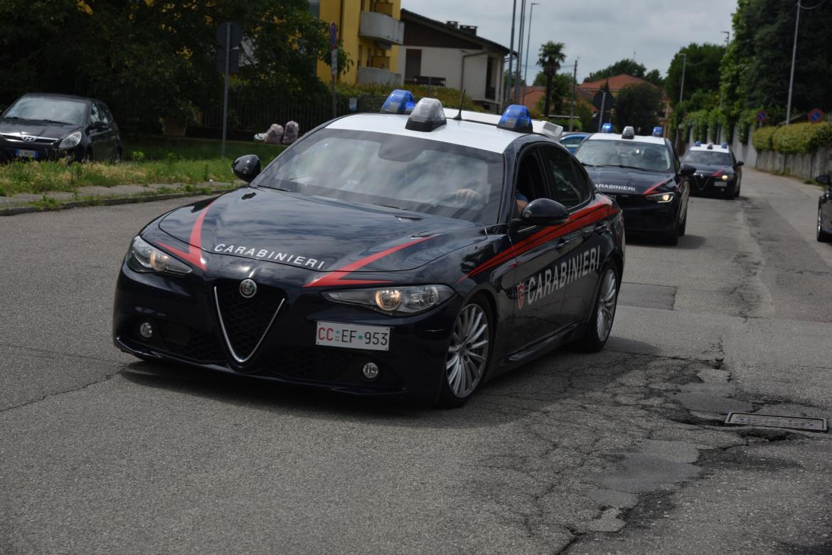 Nascondeva 27 chili di droga in casa a Vigevano