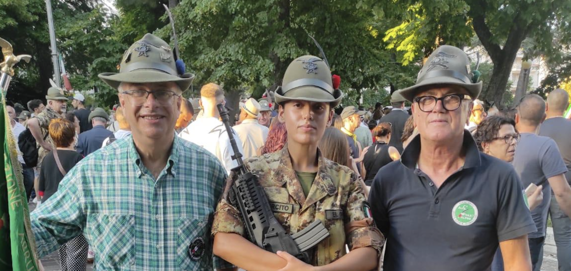 Elouni, l'Alpina di vent'anni che ha scelto l'esercito