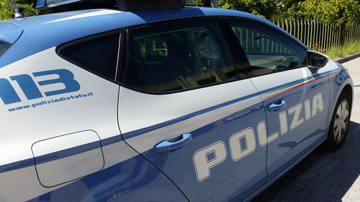 Vigevano, segregato in casa da quattro anni: la polizia denuncia quattro persone. Una è la ex-compagna
