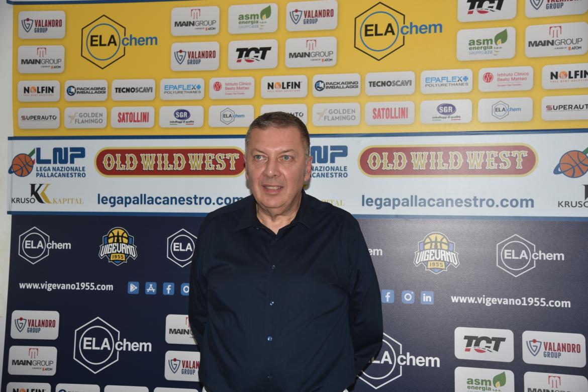 Basket, serie B, coach Salieri commenta il calendario: «Inizio tosto, l'importante sarà farsi trovare pronti»