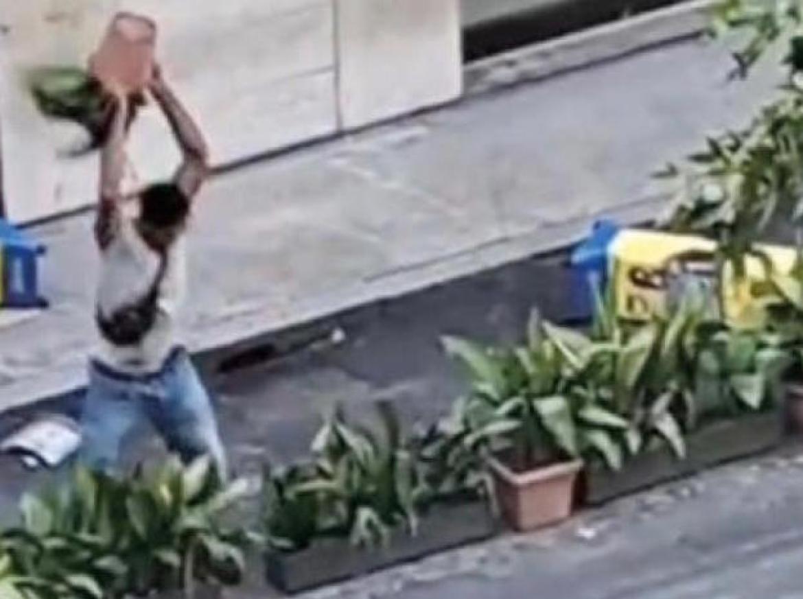 Vigevano, i residenti di via Longorio preoccupati. Un individuo potenzialmente pericoloso può modificare le abitudini del quartiere
