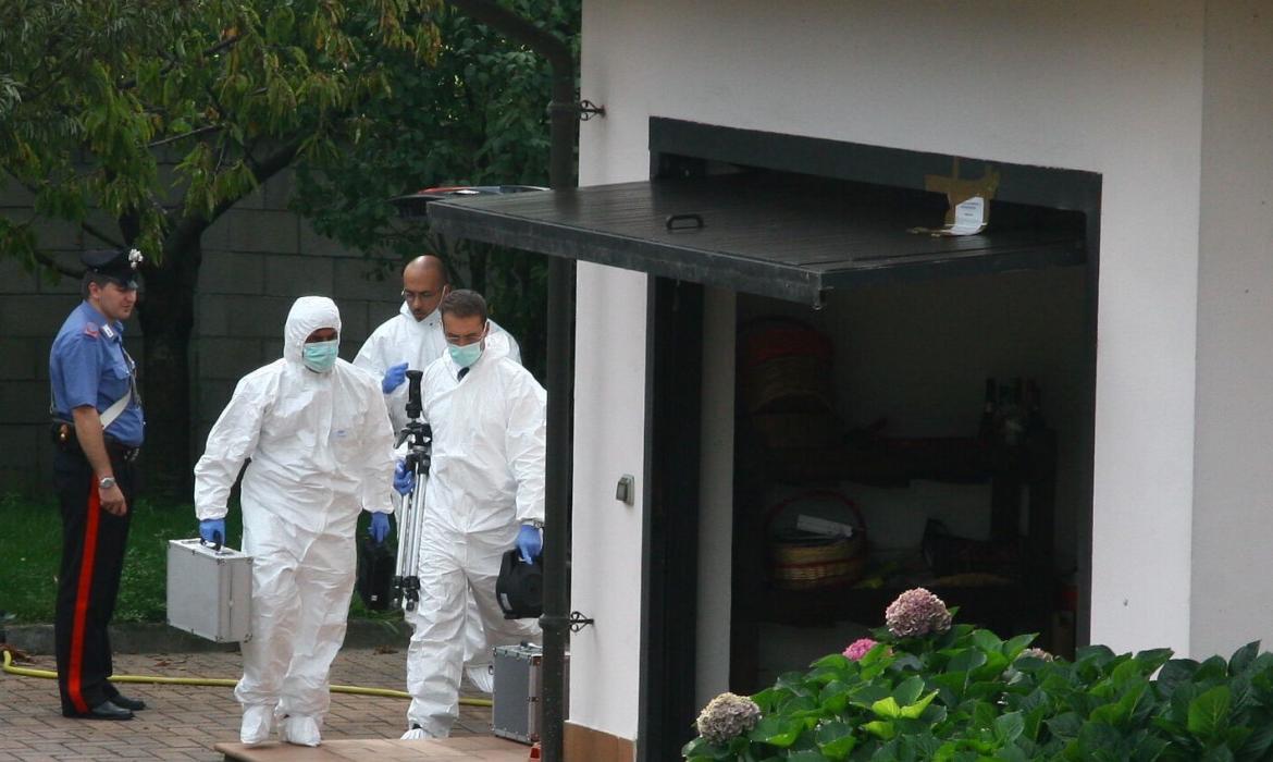 Omicidio Poggi, il Dna ignoto trovato sulla garza deriva da contaminazione in sala autoptica. Ora nuovi approfondimenti sulle cause della morte
