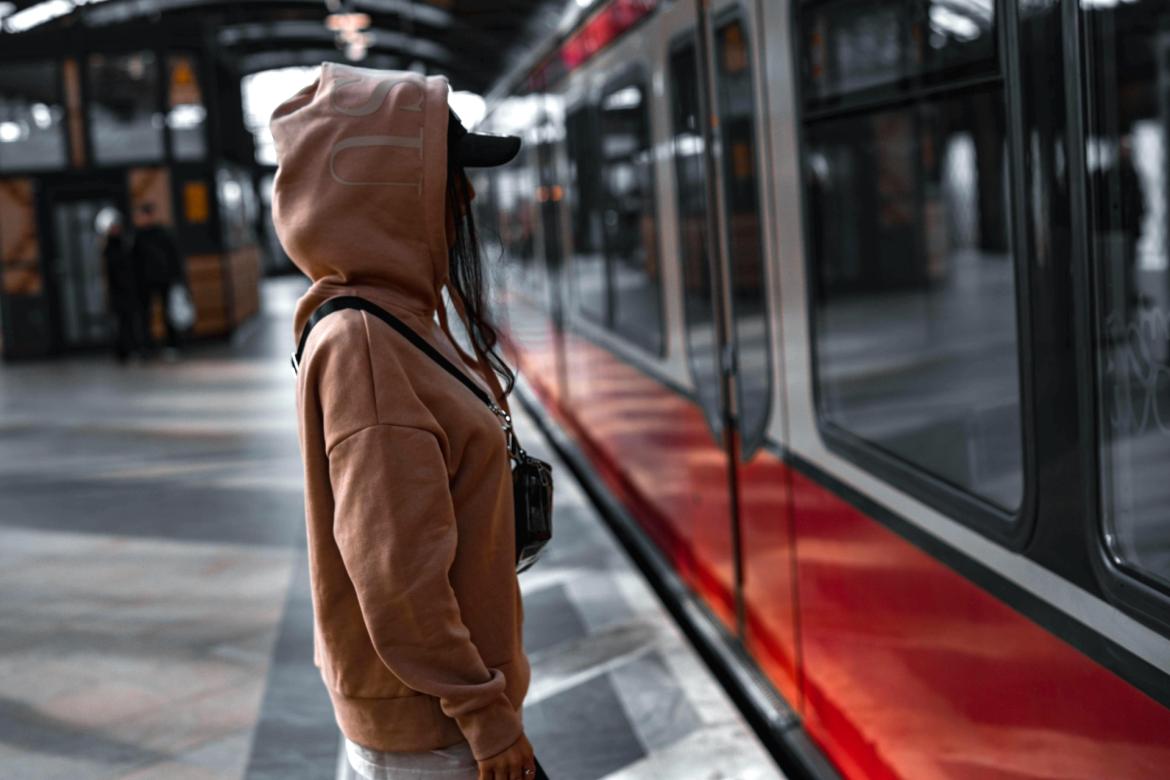 Sciopero nazionale dei treni dalle 21 di oggi: possibili cancellazioni e ritardi 