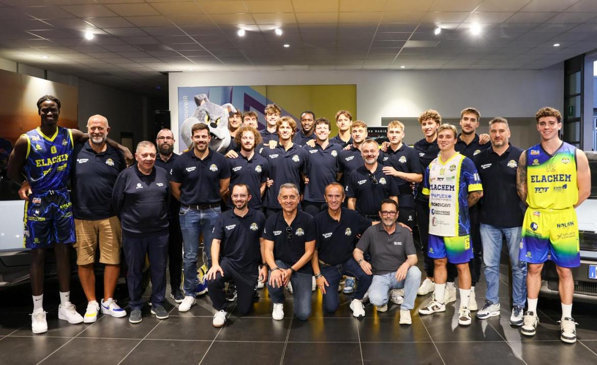 Basket, Serie B: la Elachem Vigevano si presenta tutta alla cittadinanza