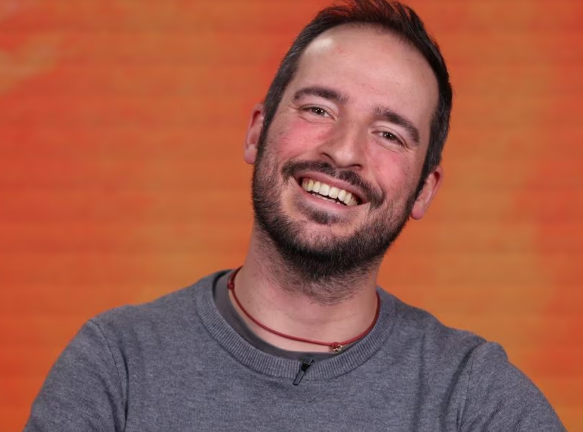 “Fuori di tela”: il nuovo show di Filippo Caccamo accende il Teatro Fraschini di Pavia