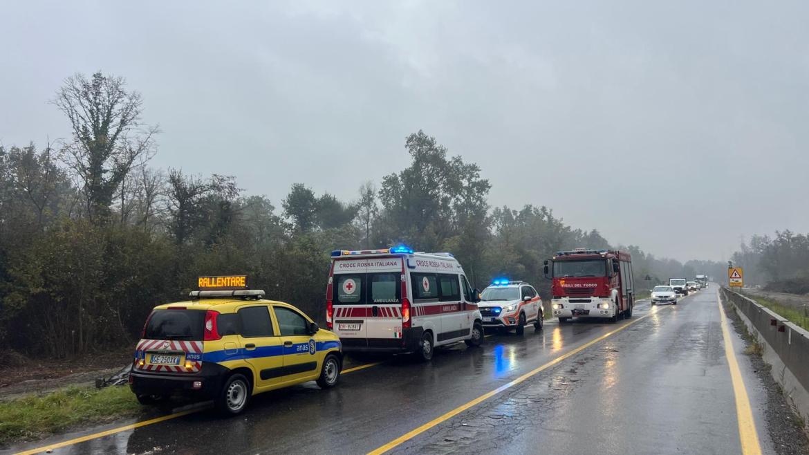 Incidente sulla statale 494 dopo il ponte sul Ticino