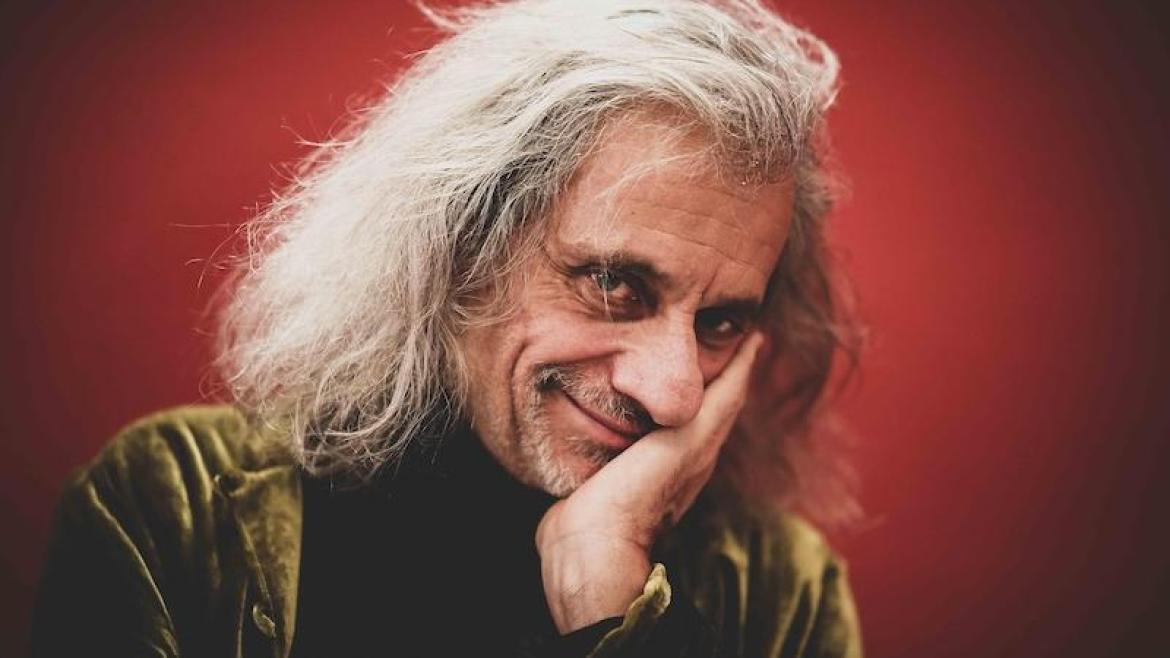 “Arrivano i Dunque” – Bergonzoni trasforma il reale