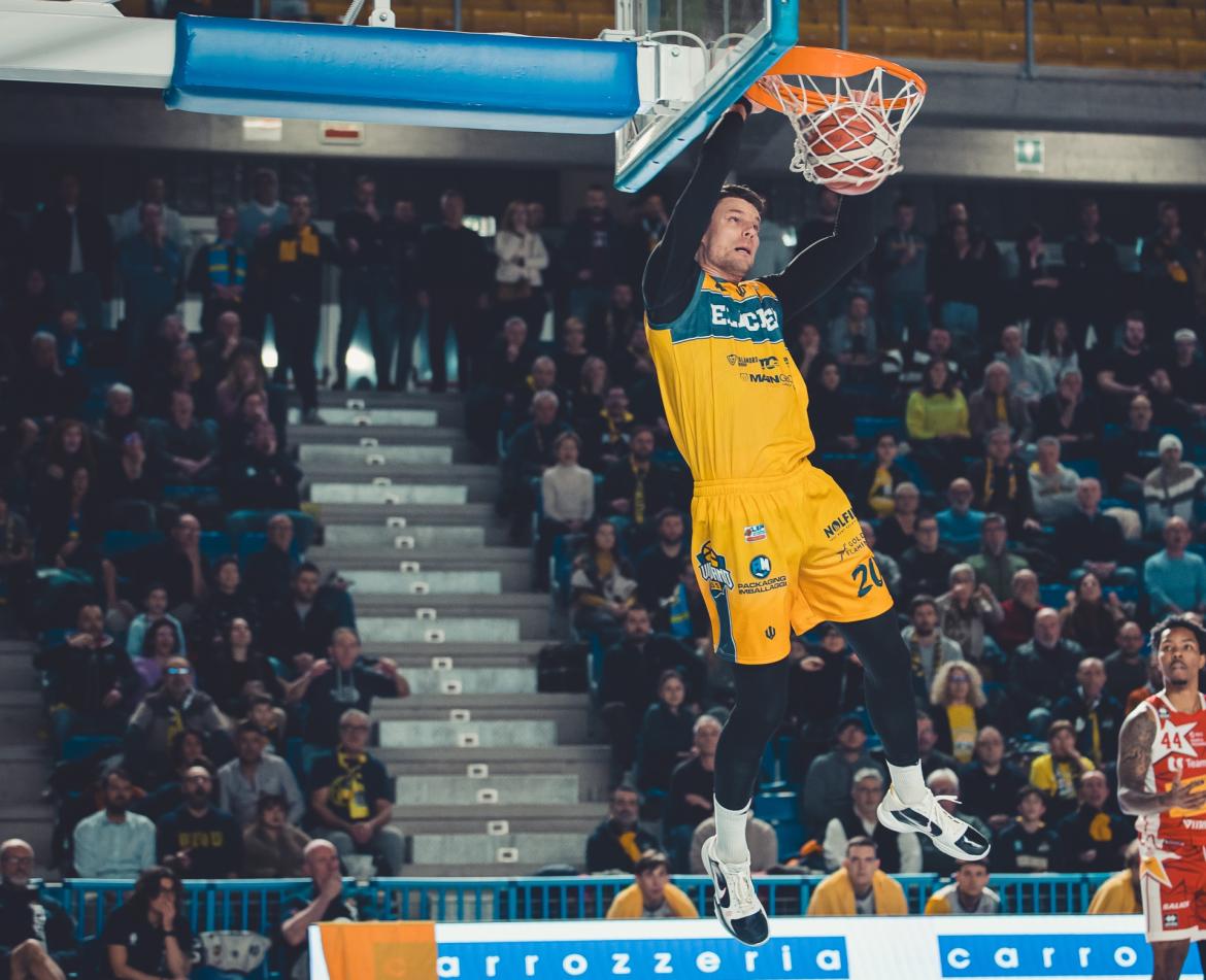 Basket, serie A2: l'ex-ducale Andrew Smith per tutta la stagione a Verona