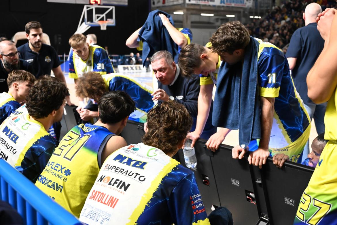 Basket, serie B, coach Salieri: «Abbiamo pagato l'eccessiva stanchezza delle partite precedenti»