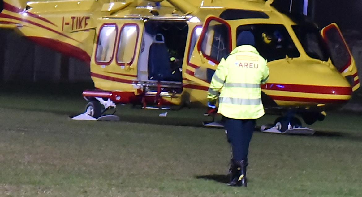 Perde il controllo del furgone e si schianta contro il muro: interviene l’elisoccorso