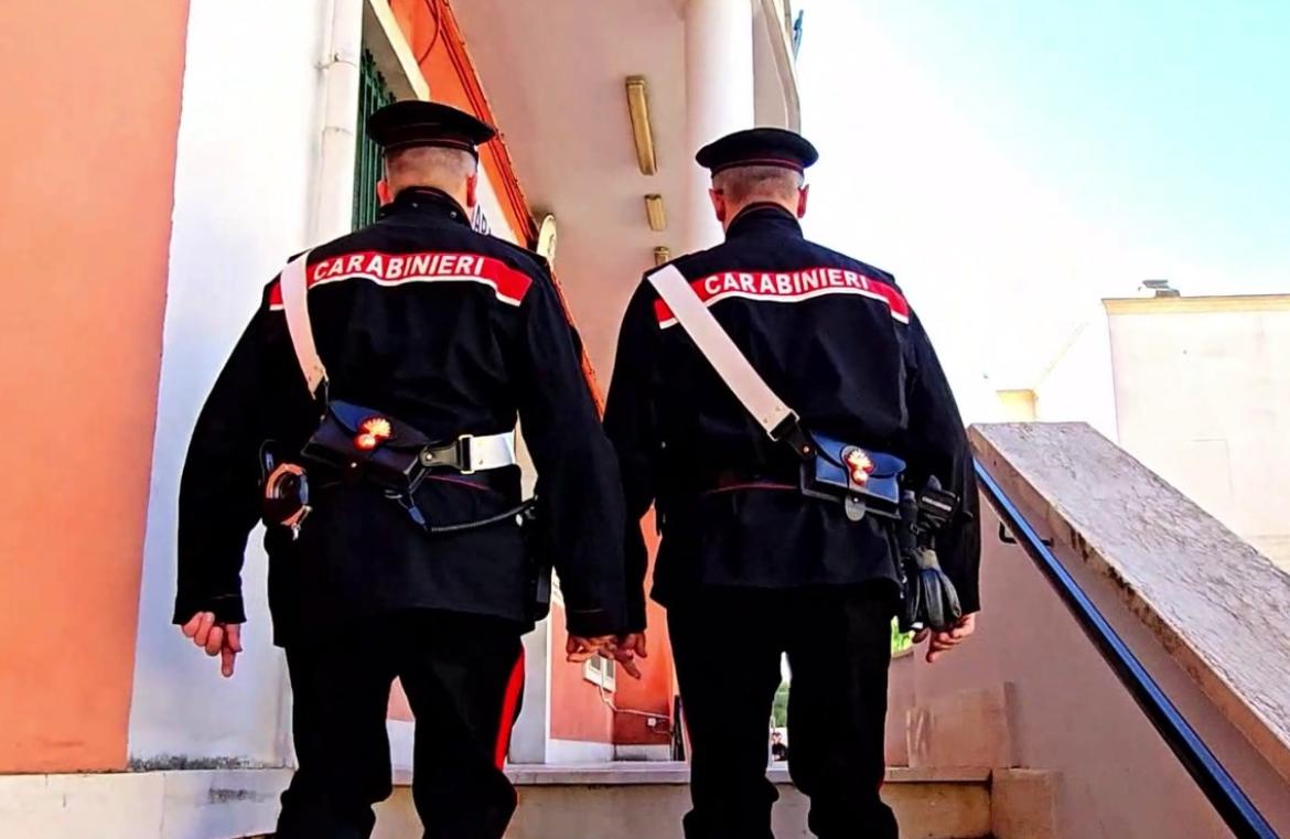 Tagliano con il flessibile la cassaforte del Comune e scappano con i soldi: il colpo ad Alagna Lomellina