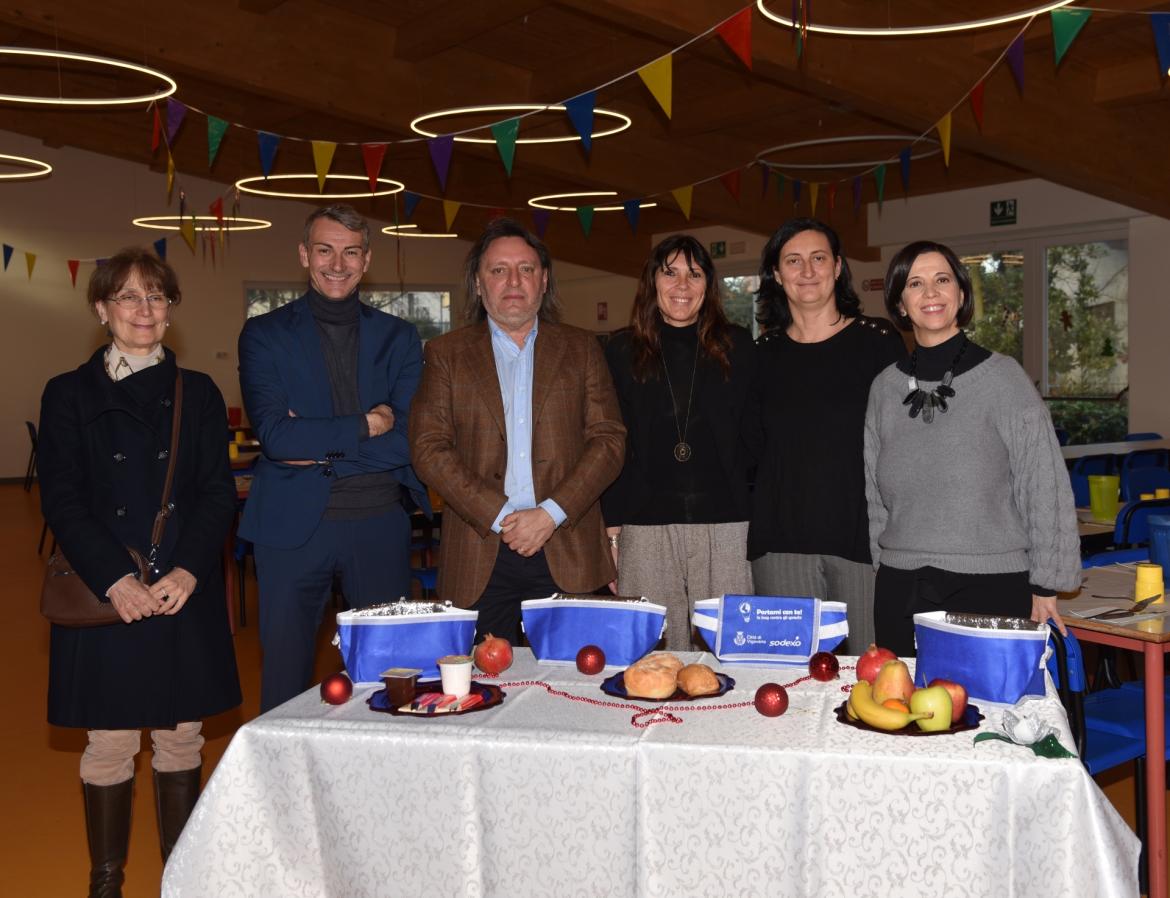 Una "food bag" a ogni alunno delle scuole primarie