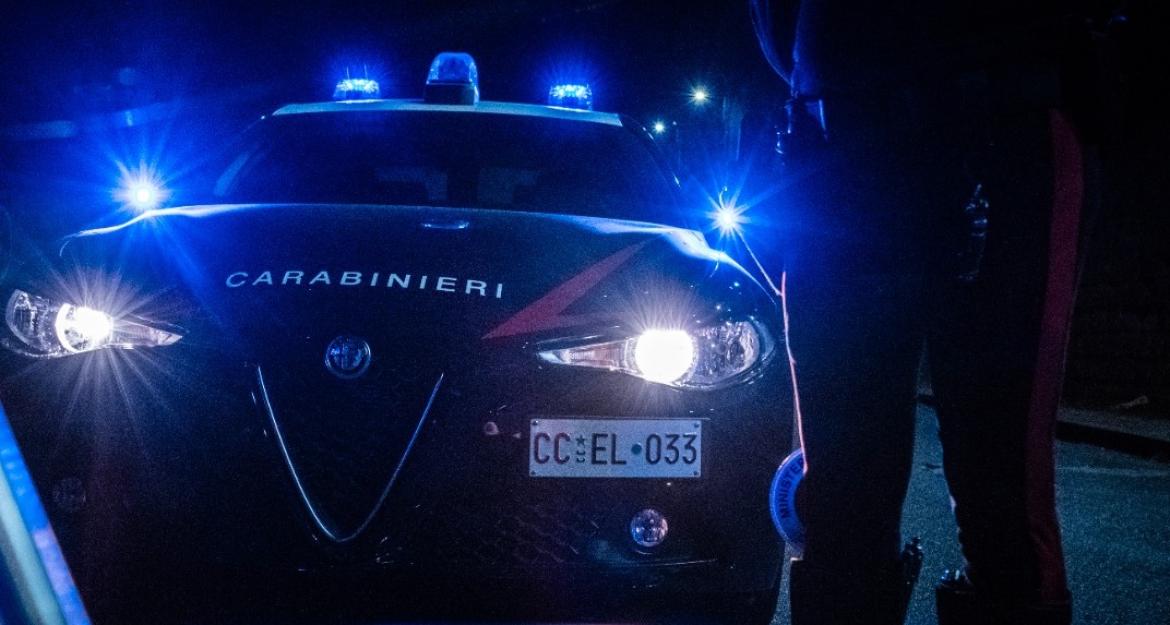 Vigevano, guidava ubriaco e in compagnia dell&rsquo;ex nonostante il divieto di avvicinamento