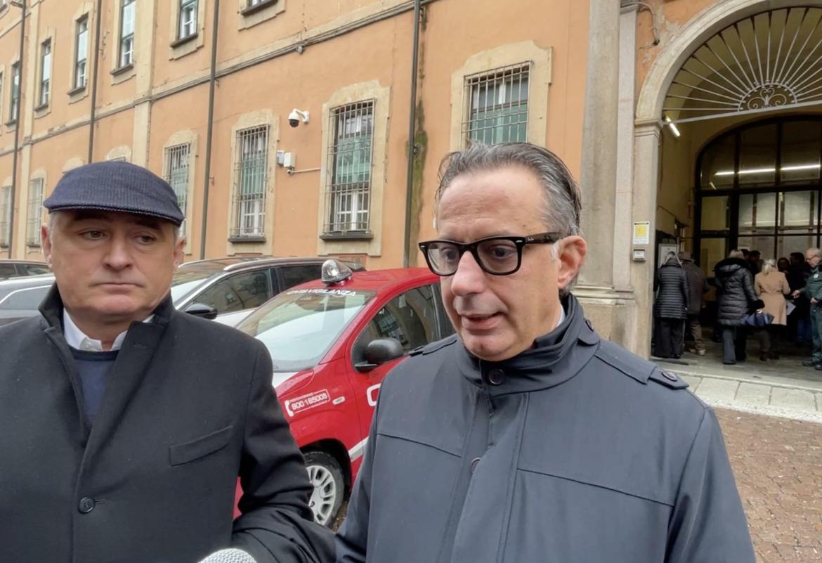 Fuori dal Tribunale Andrea Ceffa pensa alla politica e conferma: &laquo;Sar&ograve; il candidato sindaco&raquo;
