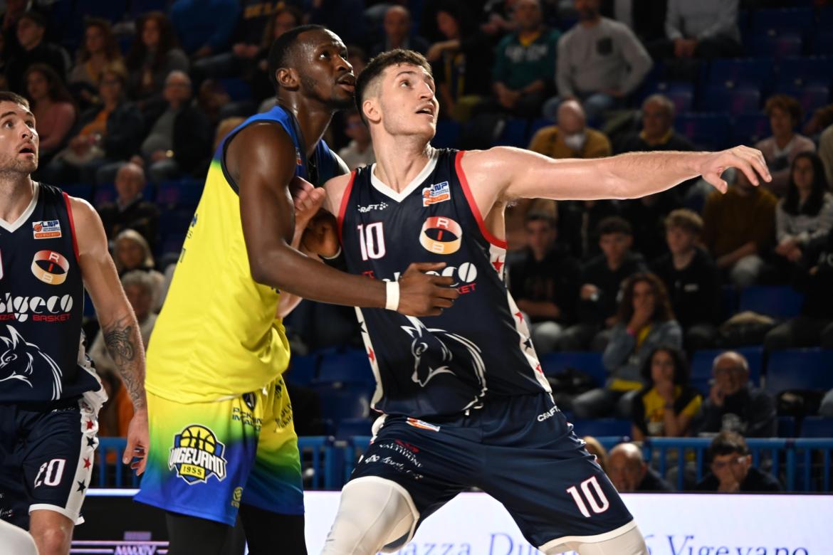 Basket, serie B: Momo Diouf fermo per due settimane